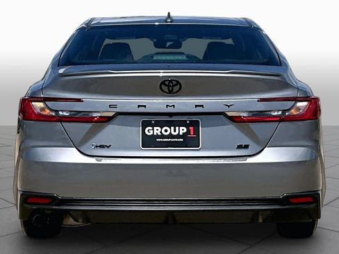 Used 2026 Toyota Camry SE w/ Convenience Package FWD image 5