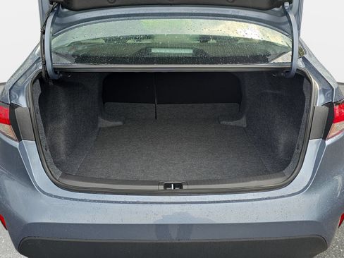 Used 2026 Toyota Corolla LE FWD image 12