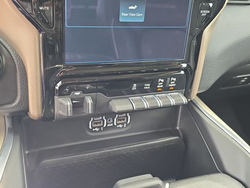 Used 2022 RAM 1500 Laramie AWD/4WD image 24