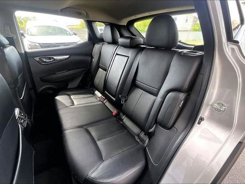 Certified 2022 Nissan Rogue Sport SL w/ Premium Package AWD/4WD image 20