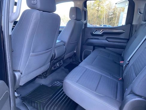 Used 2023 Chevrolet Silverado 1500 LT AWD/4WD image 14