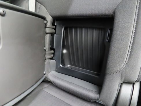 Used 2025 GMC Sierra 1500 Elevation image 46