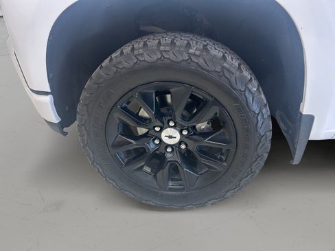 Used 2019 Chevrolet Silverado 1500 RST AWD/4WD image 8
