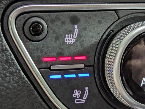 Certified 2023 Audi Q5 2.0T Premium Plus w/ Premium Plus Package image 19