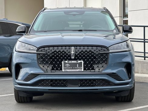 New 2026 Lincoln Aviator Premiere w/ Jet Appearance Package image 8