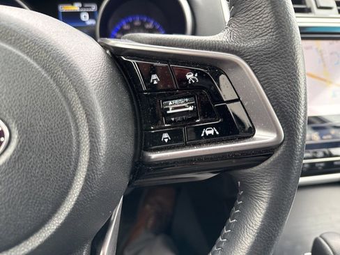 Used 2018 Subaru Outback 3.6R Limited image 16