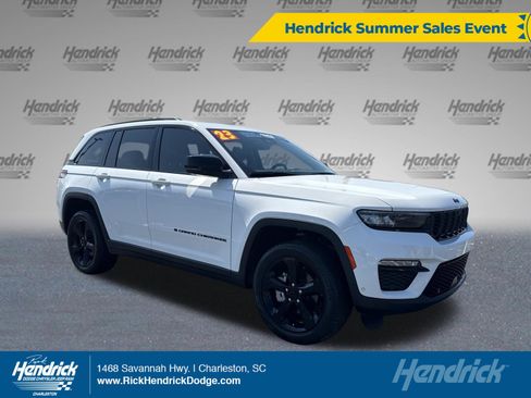 Used 2023 Jeep Grand Cherokee Limited w/ Luxury Tech Group II RWD image 1
