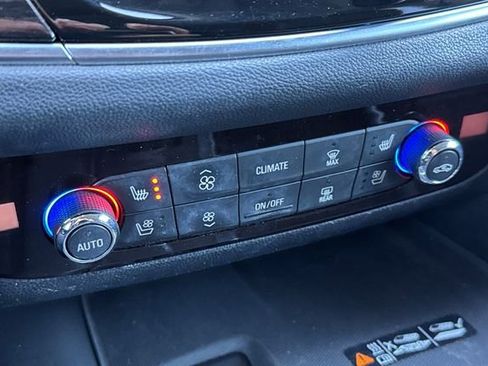 Used 2019 Buick Enclave Avenir w/ Avenir Technology Package image 29