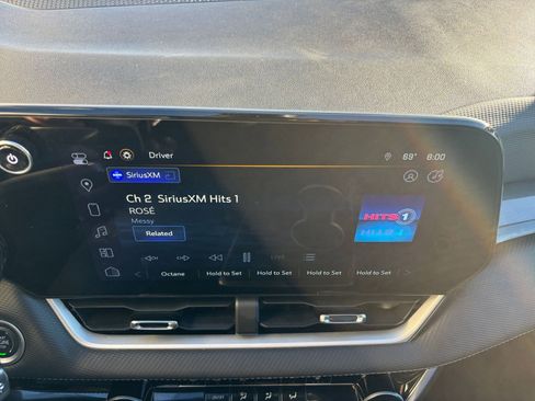 Used 2025 Chevrolet Equinox LT image 21