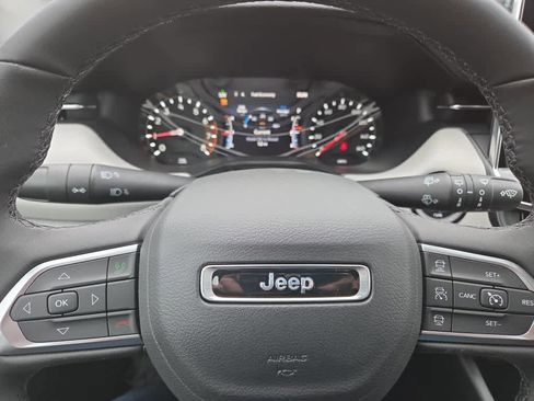 New 2026 Jeep Compass Limited image 19