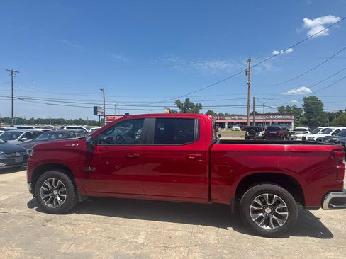 Used 2021 Chevrolet Silverado 1500 LT w/ Texas Edition Plus AWD/4WD image 21
