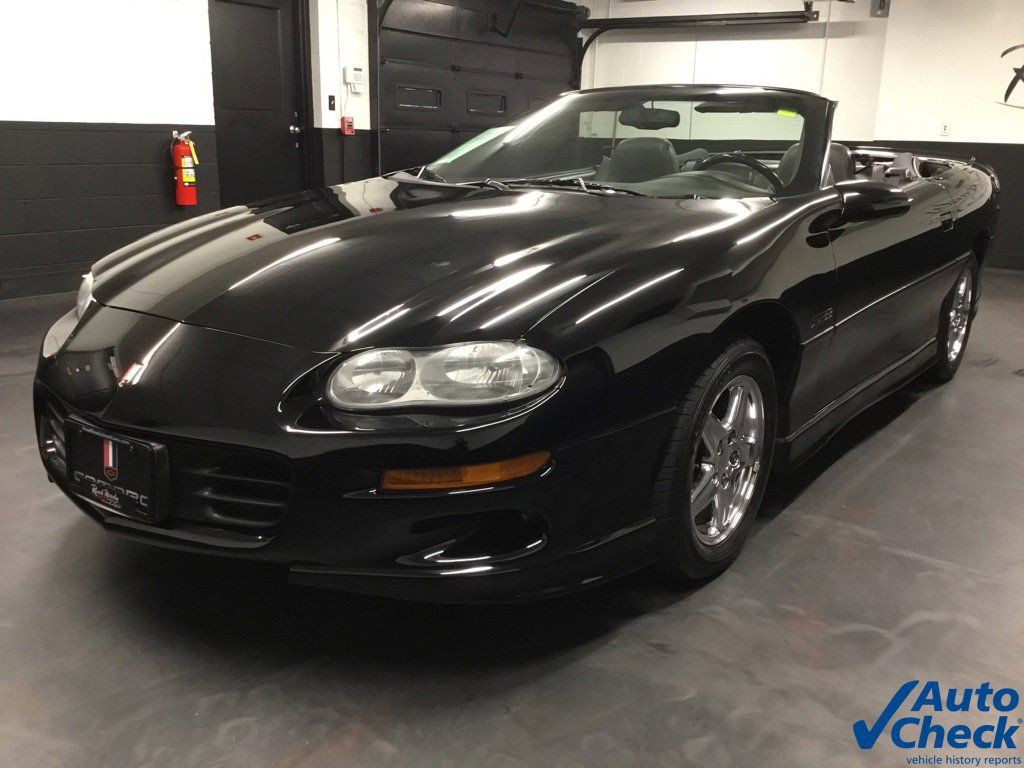 Used 2000 Chevrolet Camaro Z28 w/ Sport Appearance Pkg RWD image 5