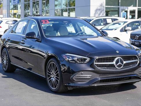 Used 2023 Mercedes-Benz C 300 4MATIC Sedan image 3