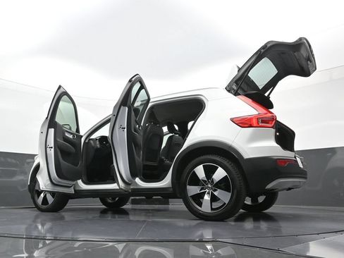 Used 2021 Volvo XC40 T5 Momentum w/ Protection Package Premier AWD/4WD image 40