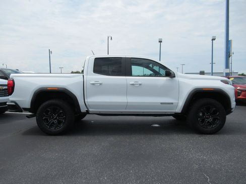 Certified 2025 GMC Canyon Elevation w/ Convenience Package RWD image 4