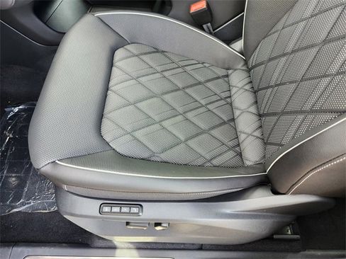 New 2026 Volkswagen Atlas SEL Premium R-Line image 23