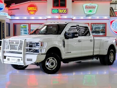 Used 2022 Ford F350 Lariat w/ Lariat Ultimate Package AWD/4WD image 2
