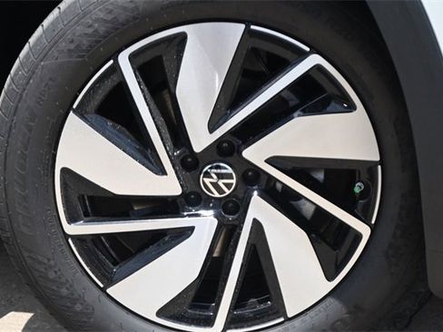 New 2025 Volkswagen Atlas SEL image 7