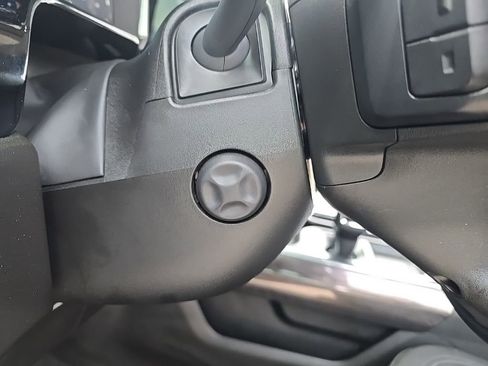 Used 2025 Chevrolet Silverado 1500 LTZ w/ LTZ Convenience Package II AWD/4WD image 20