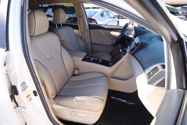 Used 2013 Toyota Venza XLE w/ XLE Premium Pkg AWD/4WD image 30