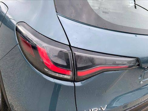 Used 2023 Honda HR-V LX image 28