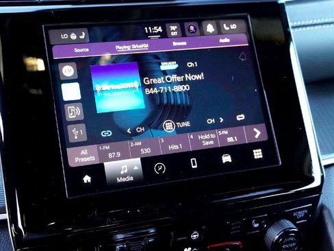 New 2025 Jeep Grand Cherokee Altitude image 11