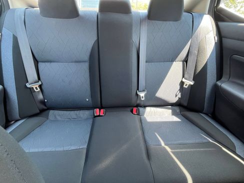 Used 2025 Nissan Versa SV FWD image 37