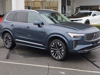 Used 2025 Volvo XC90 B5 Plus video 2