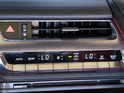 Used 2023 Lexus LC 500 Convertible image 27