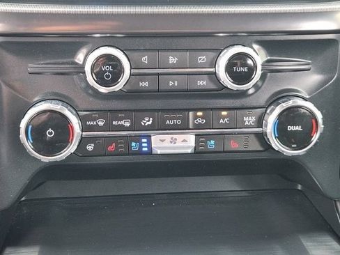 Used 2024 Ford F150 Lariat w/ Bed Utility Package AWD/4WD image 17