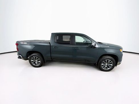 Used 2025 Chevrolet Silverado 1500 LT AWD/4WD image 4