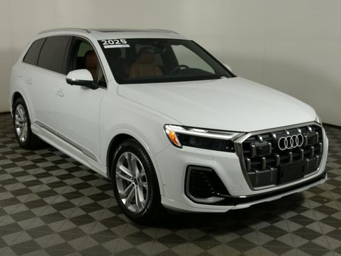 Certified 2026 Audi Q7 3.0T Premium Plus w/ Premium Plus Package AWD/4WD image 1