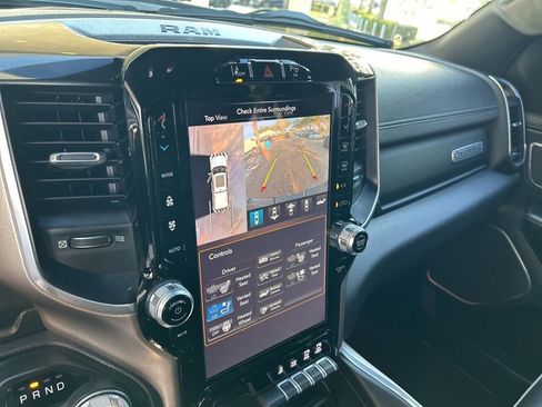 Used 2019 RAM 1500 Laramie image 9