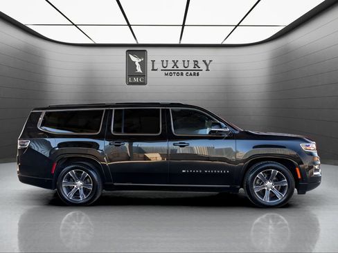 Used 2024 Jeep Grand Wagoneer L 4WD image 9
