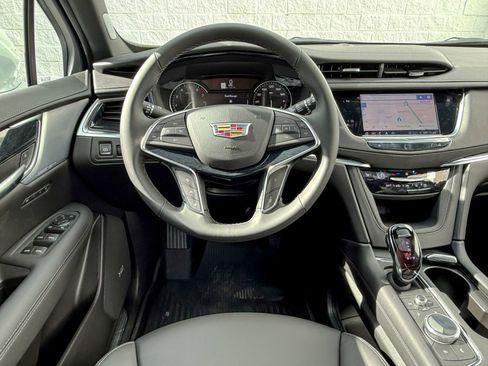 New 2025 Cadillac XT5 Premium Luxury w/ LPO, Floor Liner Package image 33