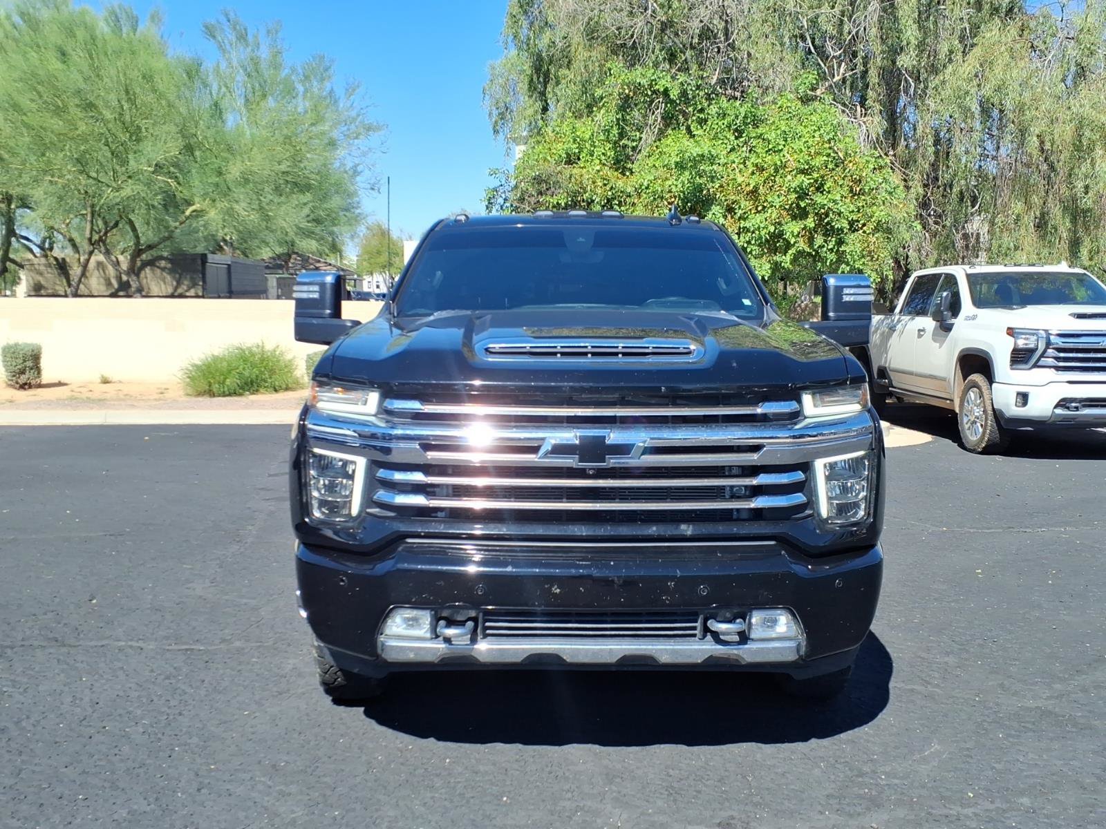 Used 2023 Chevrolet Silverado 3500 High Country AWD/4WD image 2