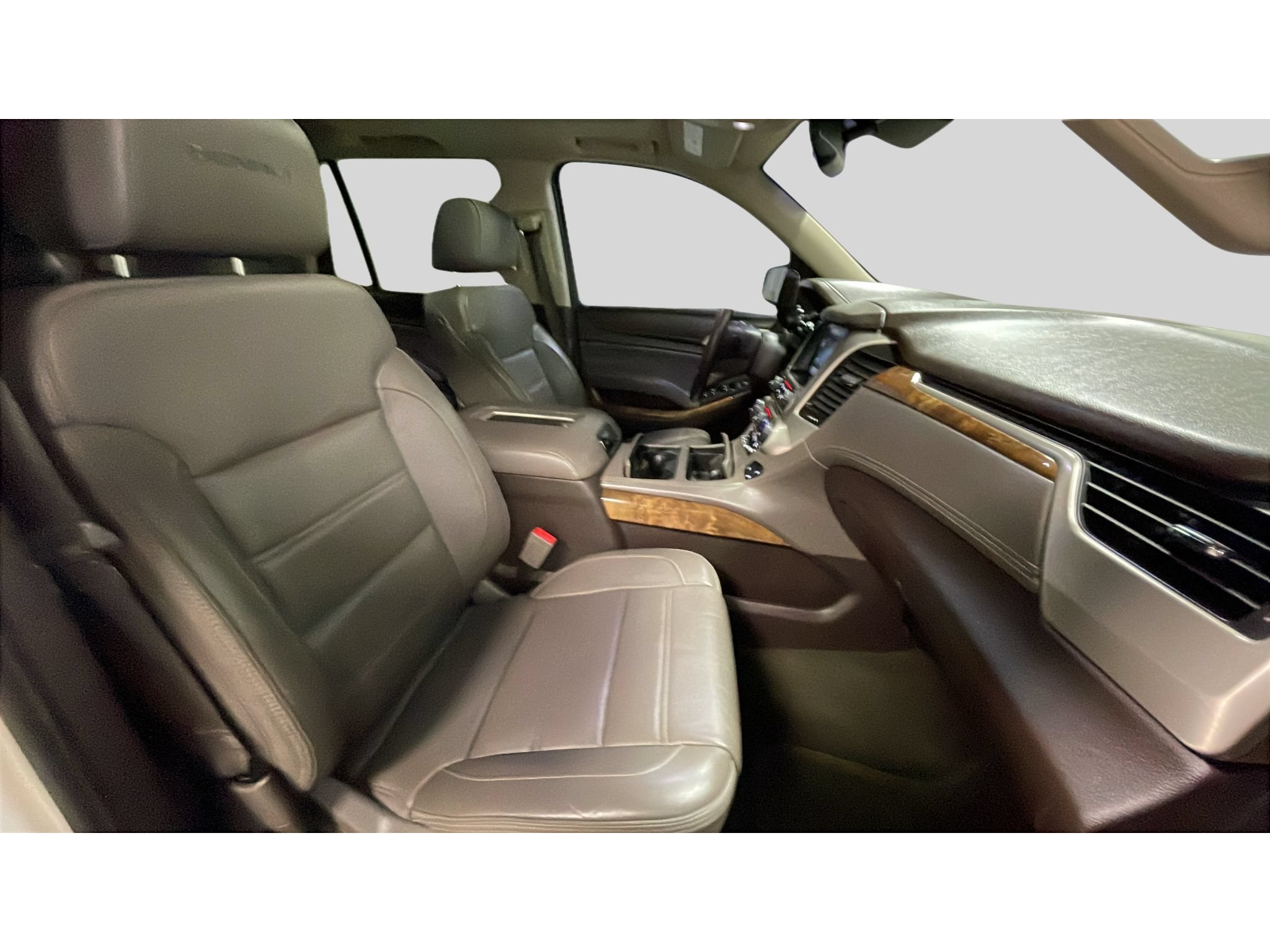 Used 2015 GMC Yukon Denali w/ Open Road Package AWD/4WD image 19