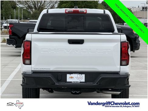 Used 2026 Chevrolet Colorado W/T RWD image 5