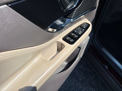 Used 2020 Lincoln Corsair AWD w/ Equipment Group 101A image 15