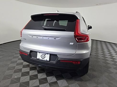 Certified 2023 Volvo XC40 Recharge Ultimate AWD/4WD image 11