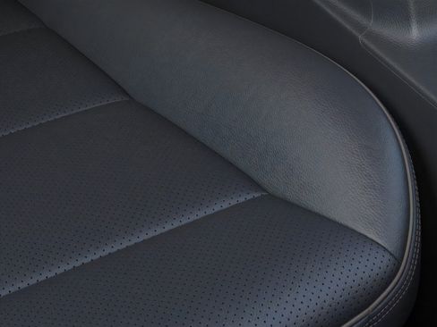 New 2026 GMC Canyon Denali w/ LPO, Black Badging Package image 21