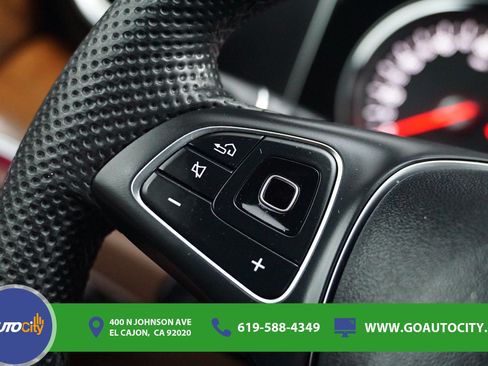 Used 2017 Mercedes-Benz E 300 image 20