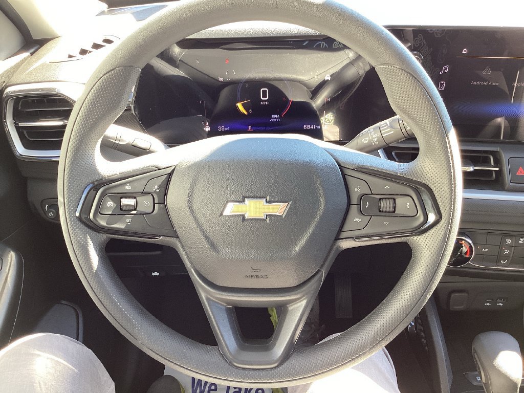 Used 2025 Chevrolet TrailBlazer LS w/ LS Convenience Package FWD image 15