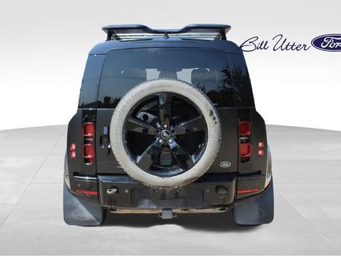 Used 2022 Land Rover Defender 110 X-Dynamic HSE AWD/4WD image 6