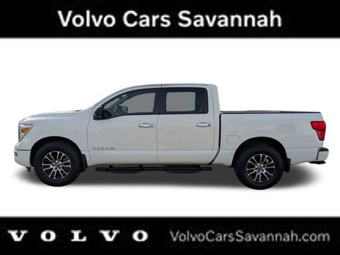 Used 2021 Nissan Titan SV w/ SV Convenience Package image 9