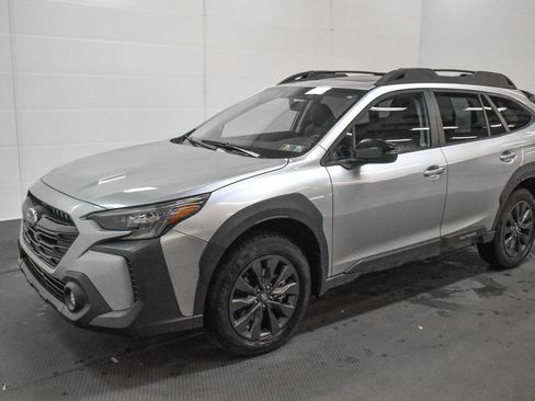 Certified 2025 Subaru Outback Onyx Edition image 3