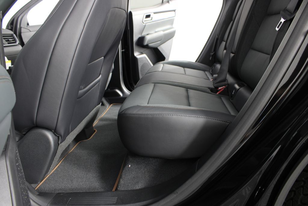 New 2027 GMC Terrain AT4 AWD/4WD image 16