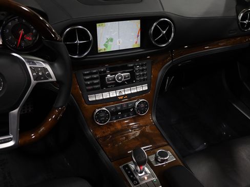 Used 2013 Mercedes-Benz SL 550 image 56