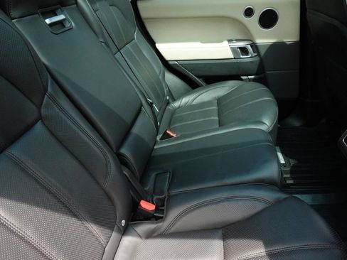 Used 2017 Land Rover Range Rover Sport HSE image 24