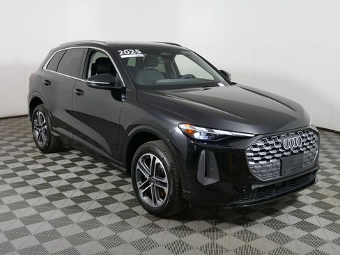 Certified 2025 Audi Q5 Premium w/ Convenience Package AWD/4WD image 1